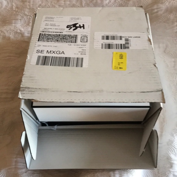 Complete Chanel gift box and packaging - Picture 3 of 7